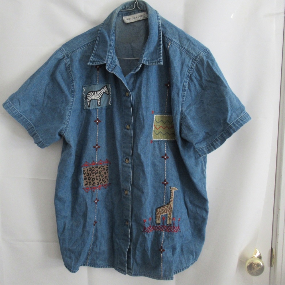 Victoria Jones Denim Shirt Womens L Blue vintage Safari Chambray Embroidered SS